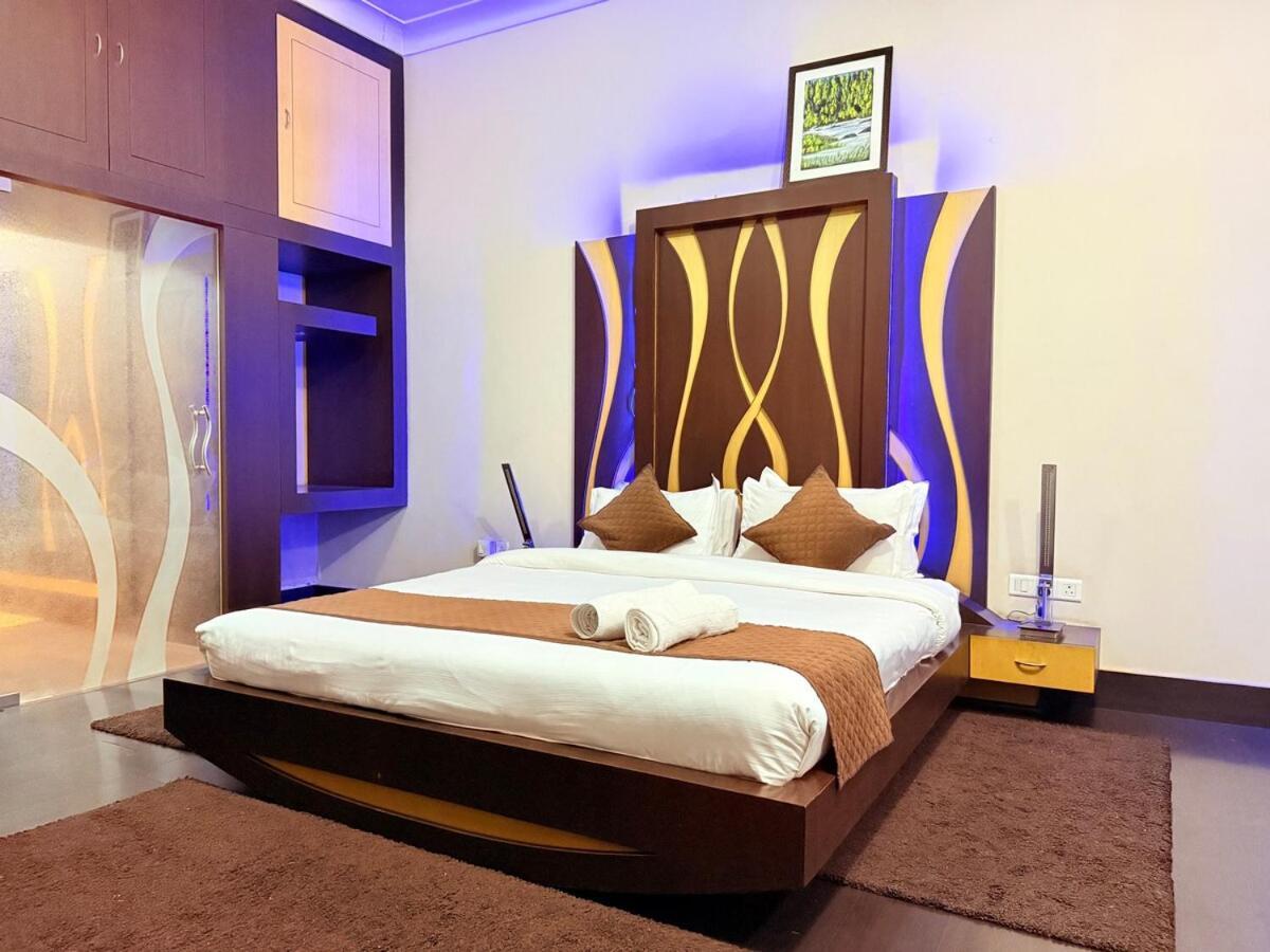 ג'איפור Palm Mansion By Palm Leisure Stays מראה חיצוני תמונה